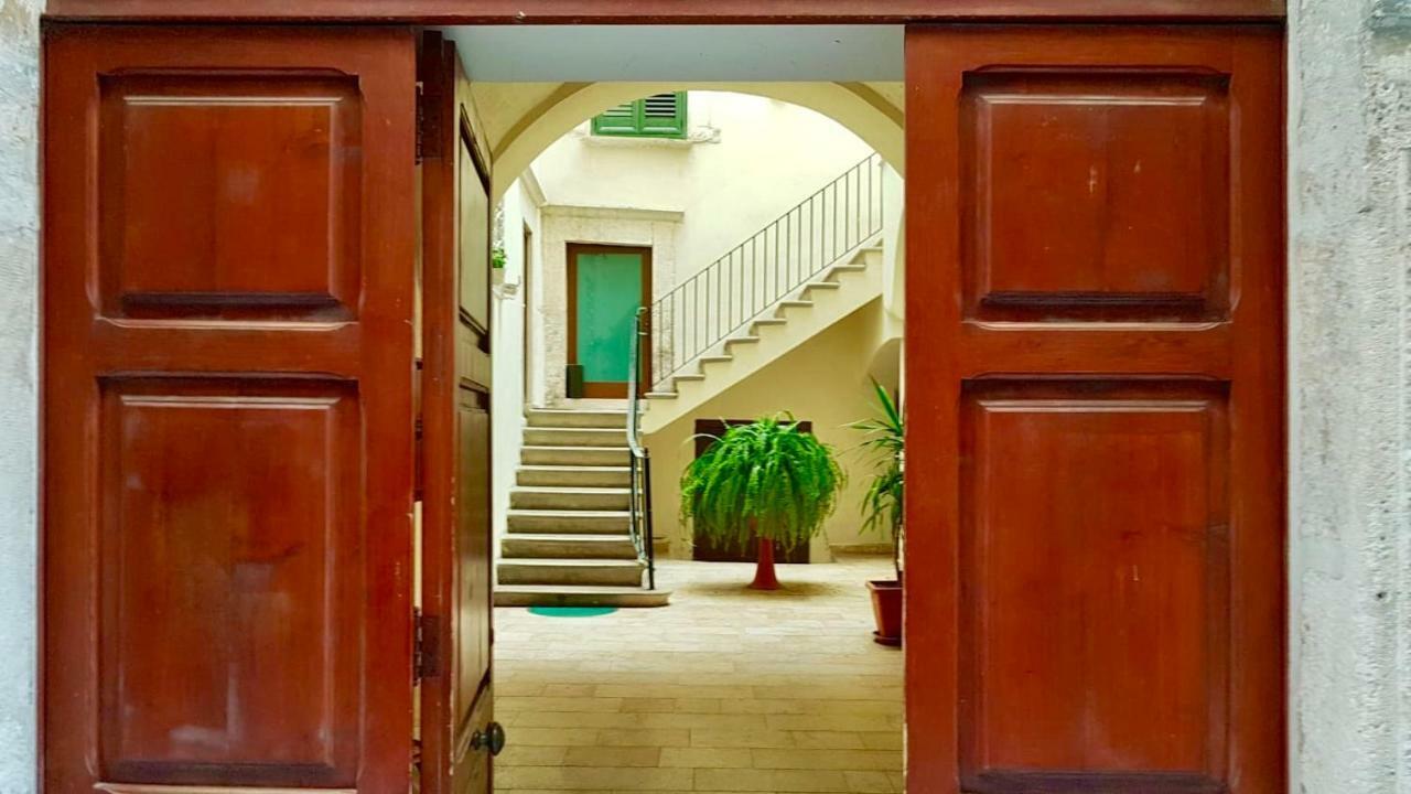 More Apartments Il Ferrarese 3 Bari Exterior photo